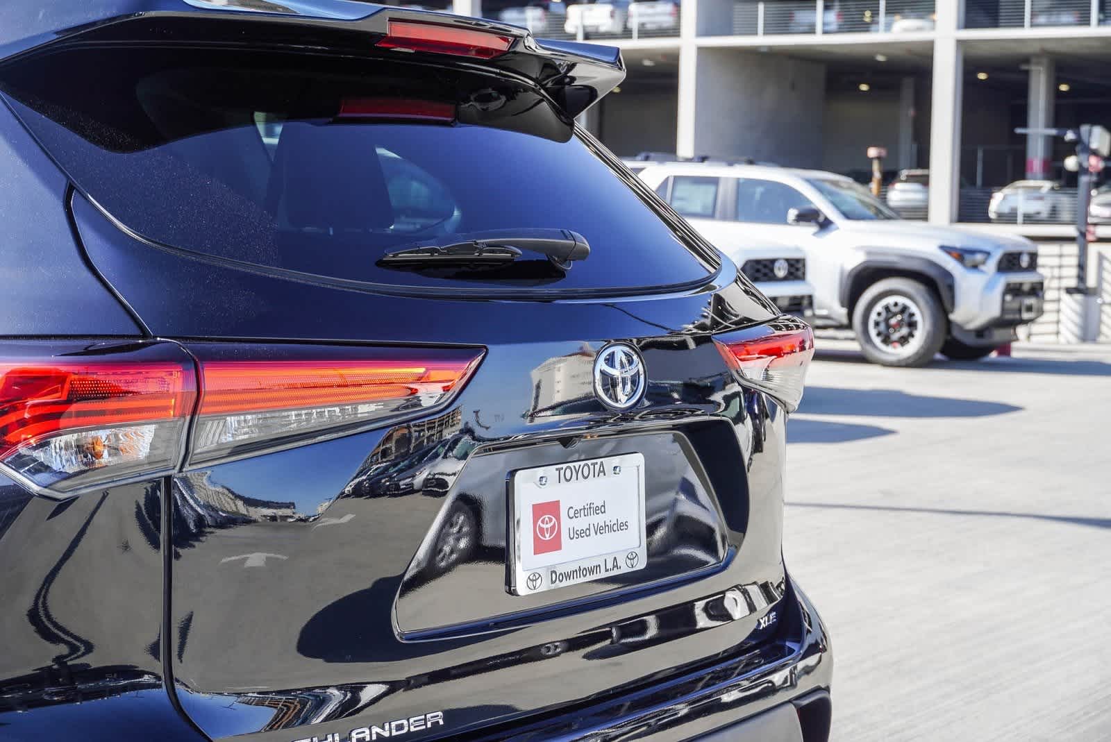 Used 2023 Toyota Highlander XLE Used 2023 Toyota Highlander XLE