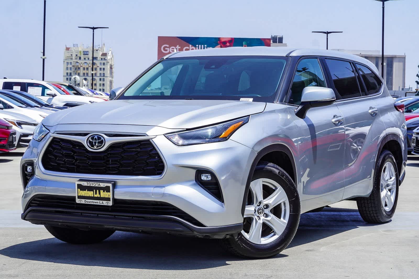 2023 Toyota Highlander LE