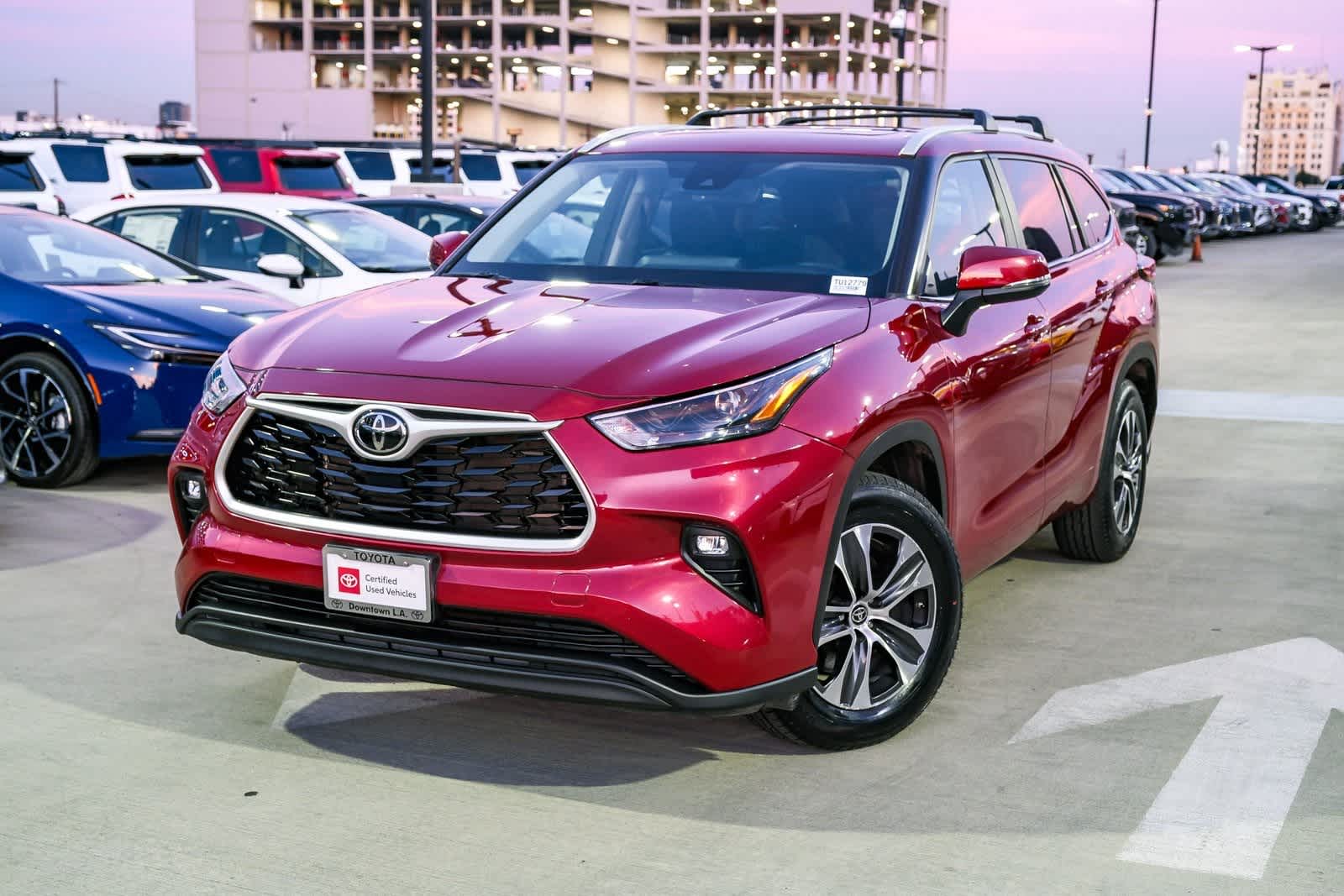 Toyota Highlander XLE 2023