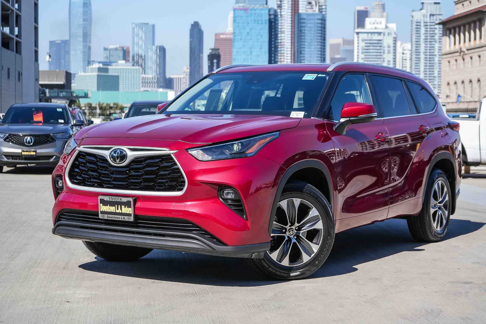 Toyota Highlander XLE 2023