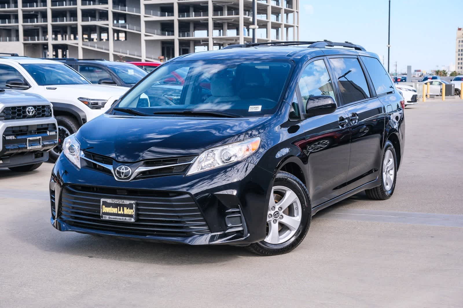 2020 Toyota Sienna LE