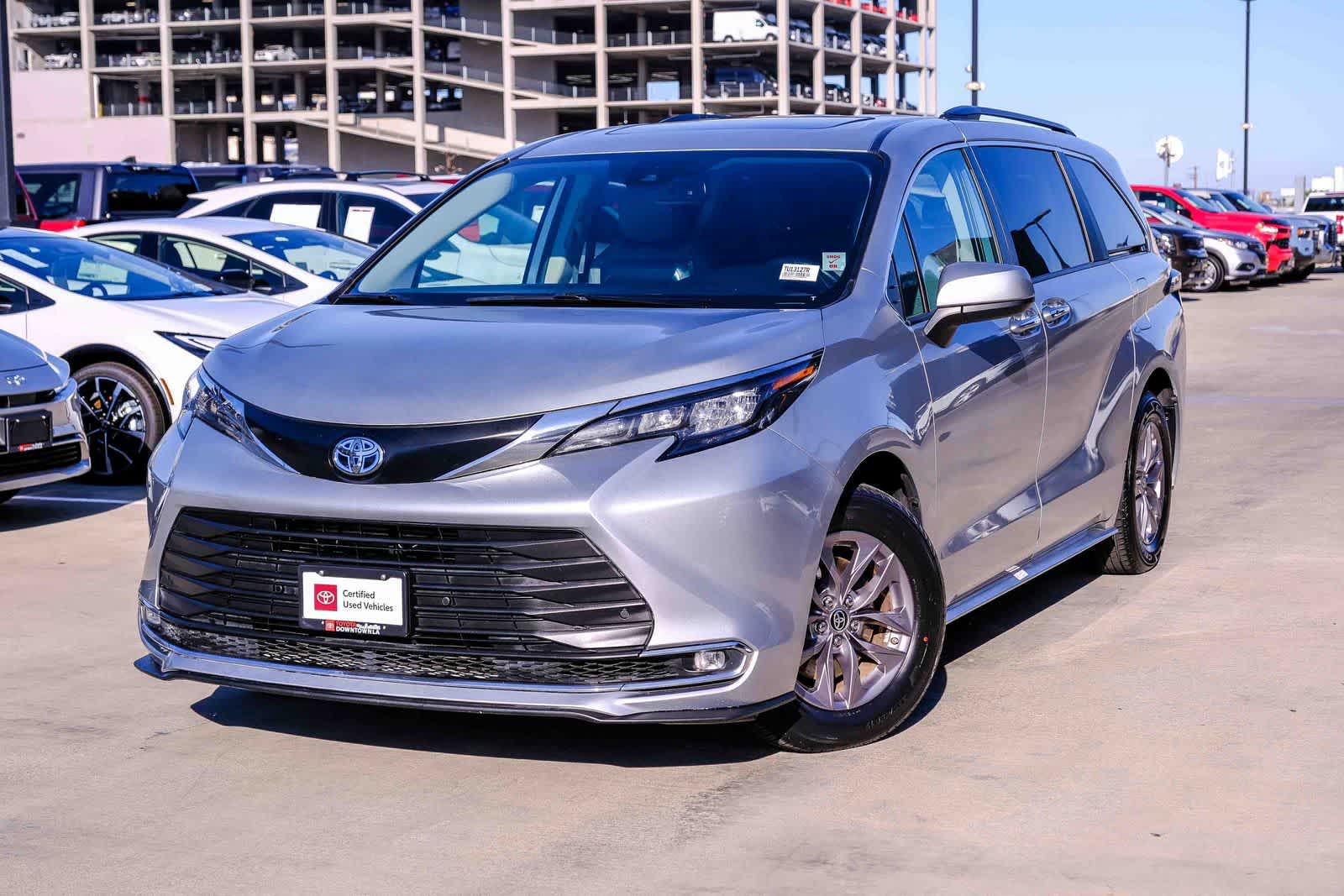 2024 Toyota Sienna XLE