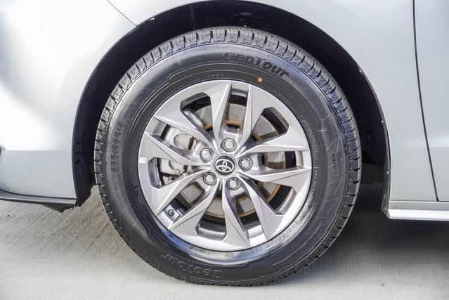 Used 2023 Toyota Sienna XLE Used 2023 Toyota Sienna XLE