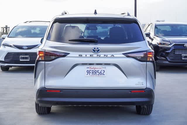 Used 2023 Toyota Sienna XLE Used 2023 Toyota Sienna XLE