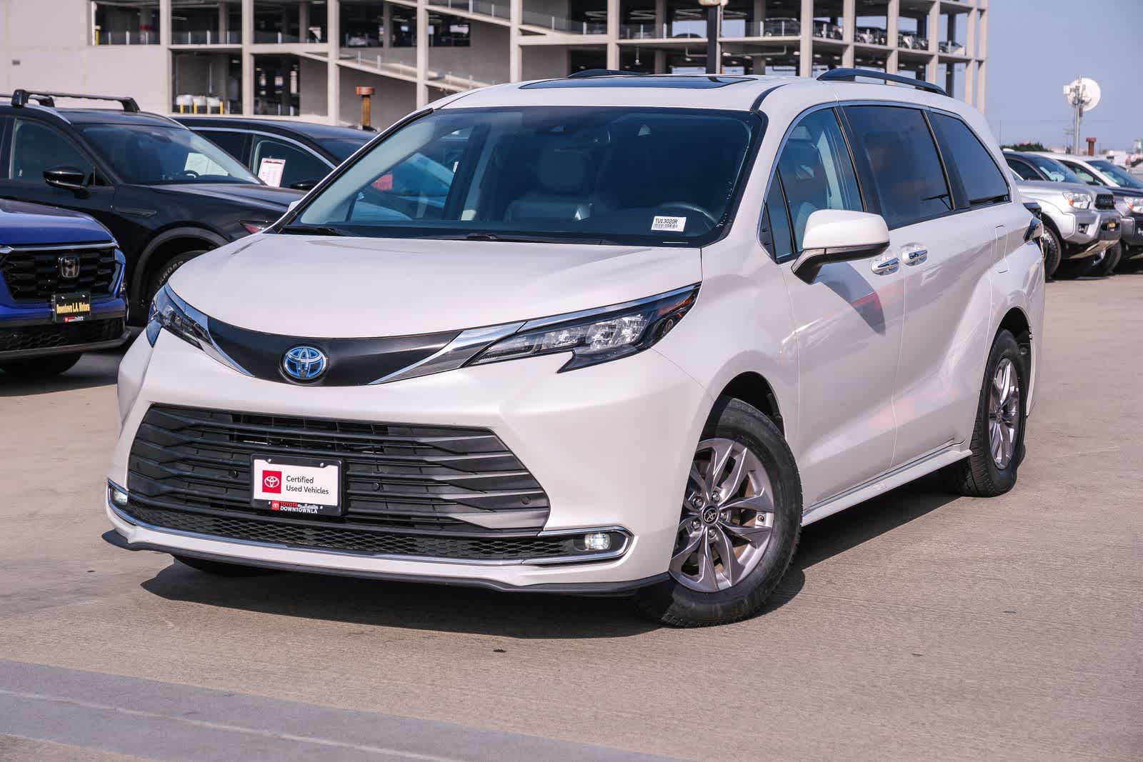 2024 Toyota Sienna XLE