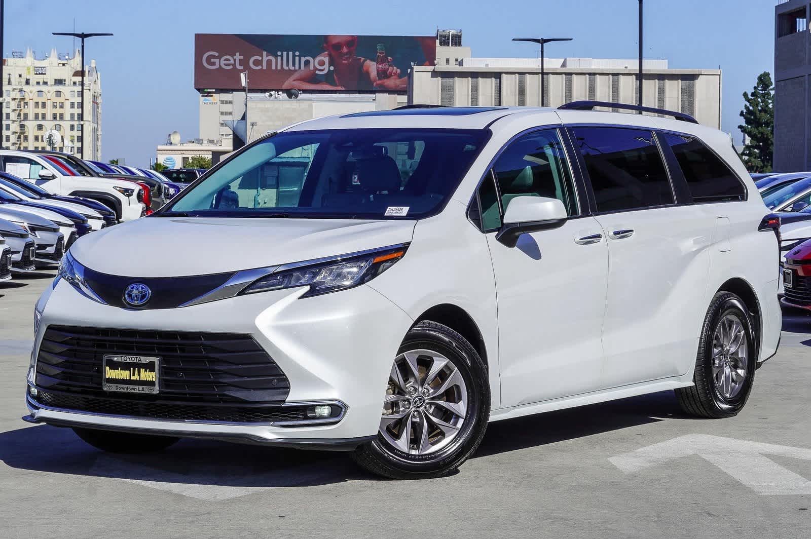 2023 Toyota Sienna XLE