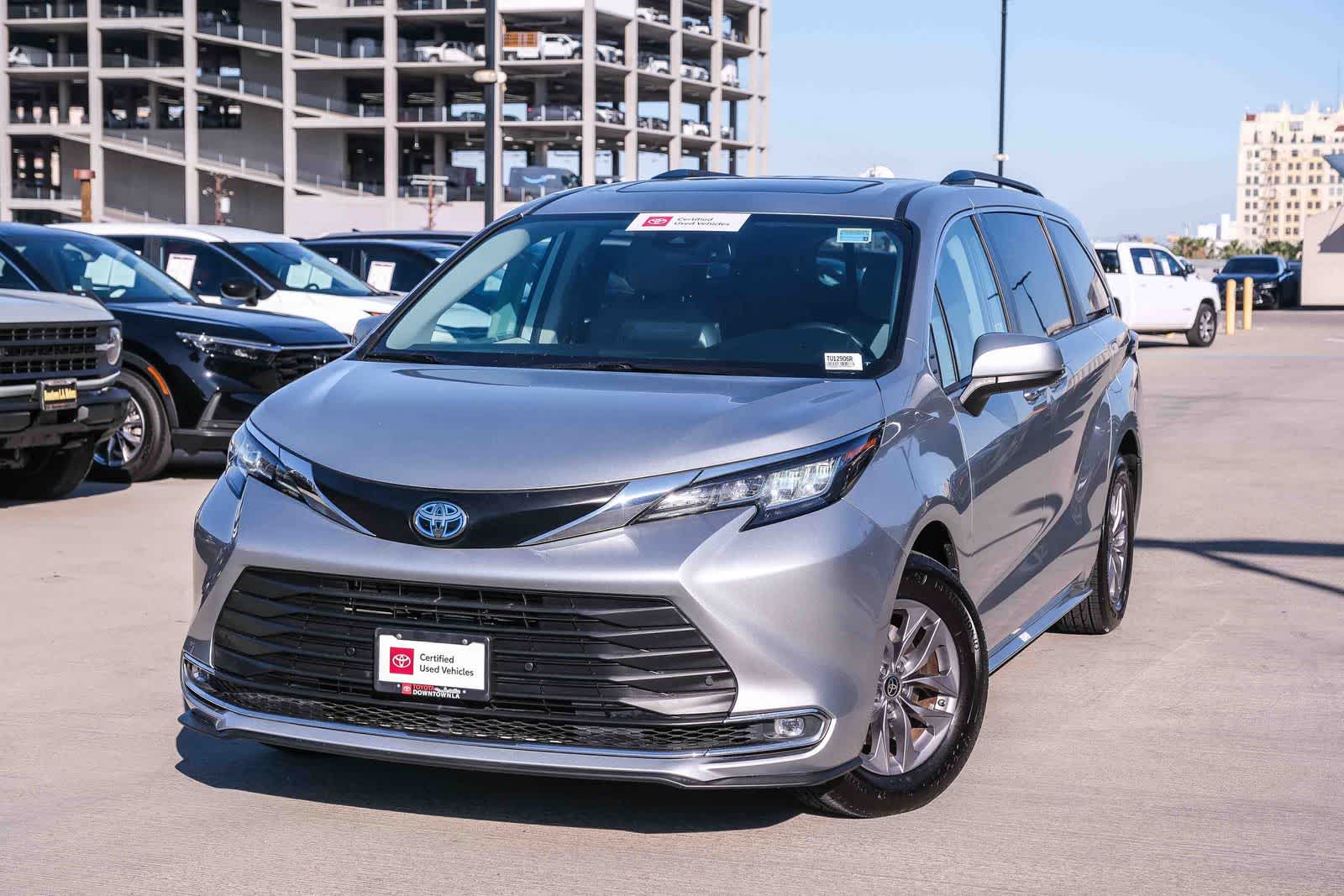 2023 Toyota Sienna XLE