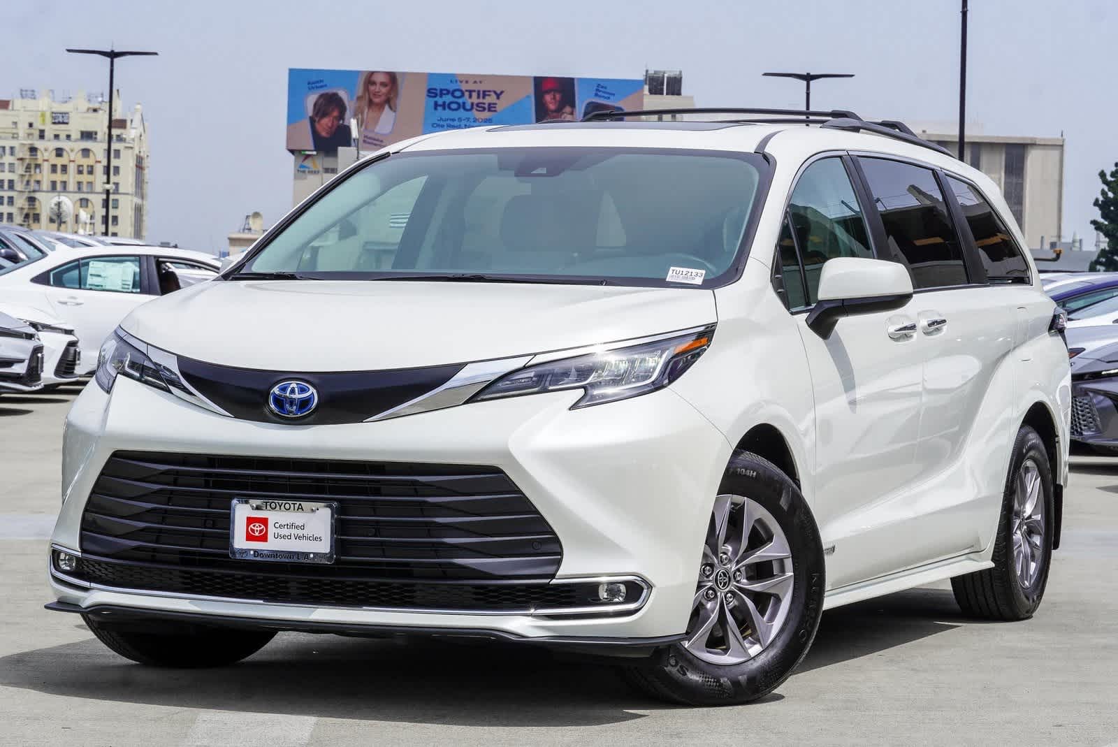 2021 Toyota Sienna XLE