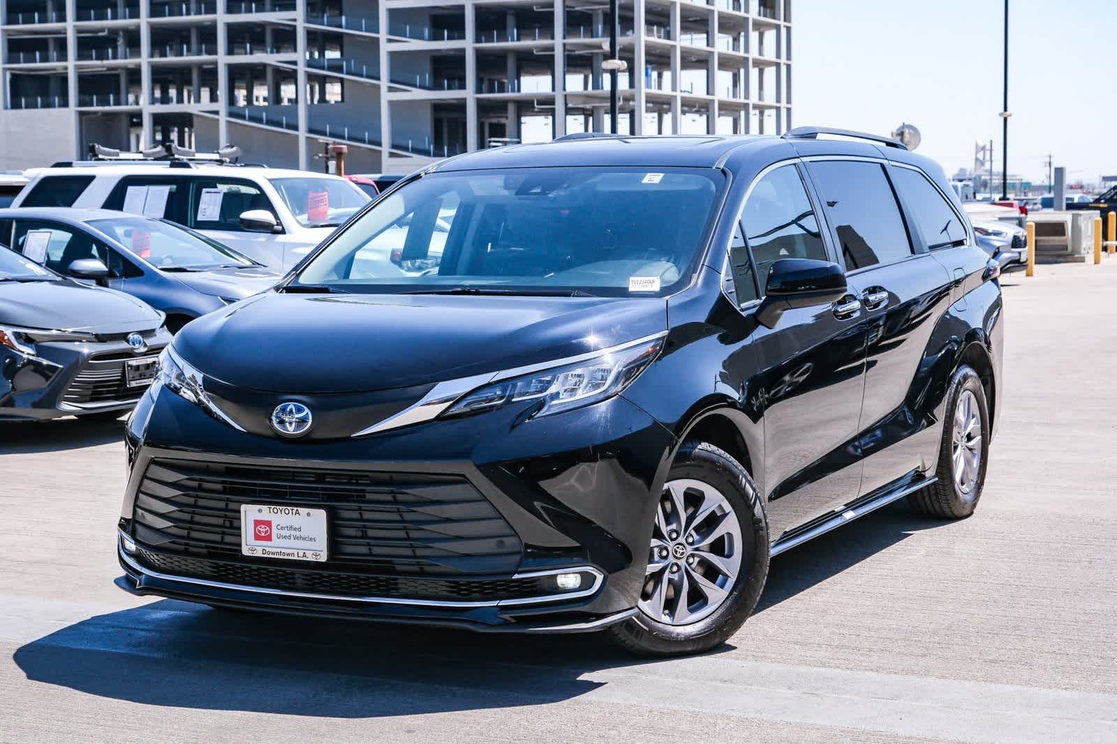 2023 Toyota Sienna XLE