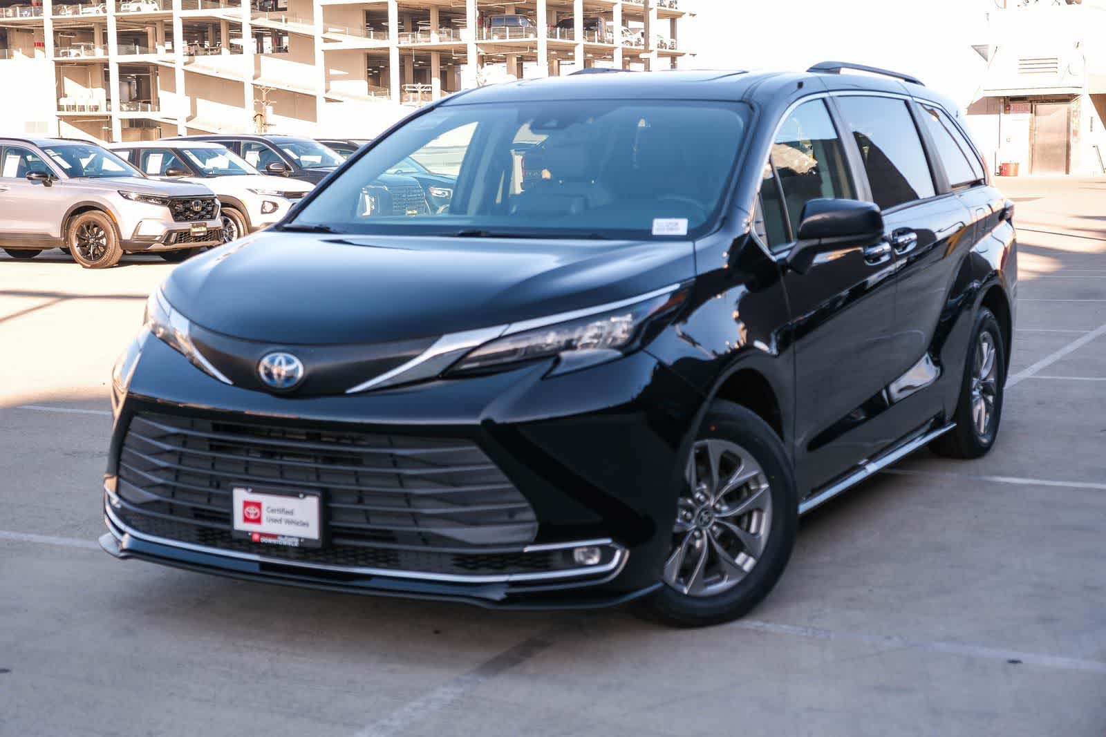 2024 Toyota Sienna XLE
