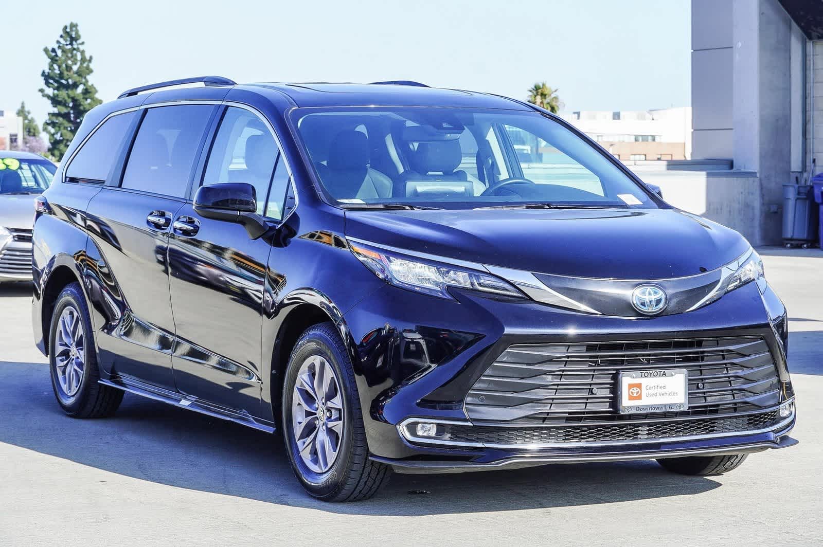 Used 2023 Toyota Sienna XLE Used 2023 Toyota Sienna XLE