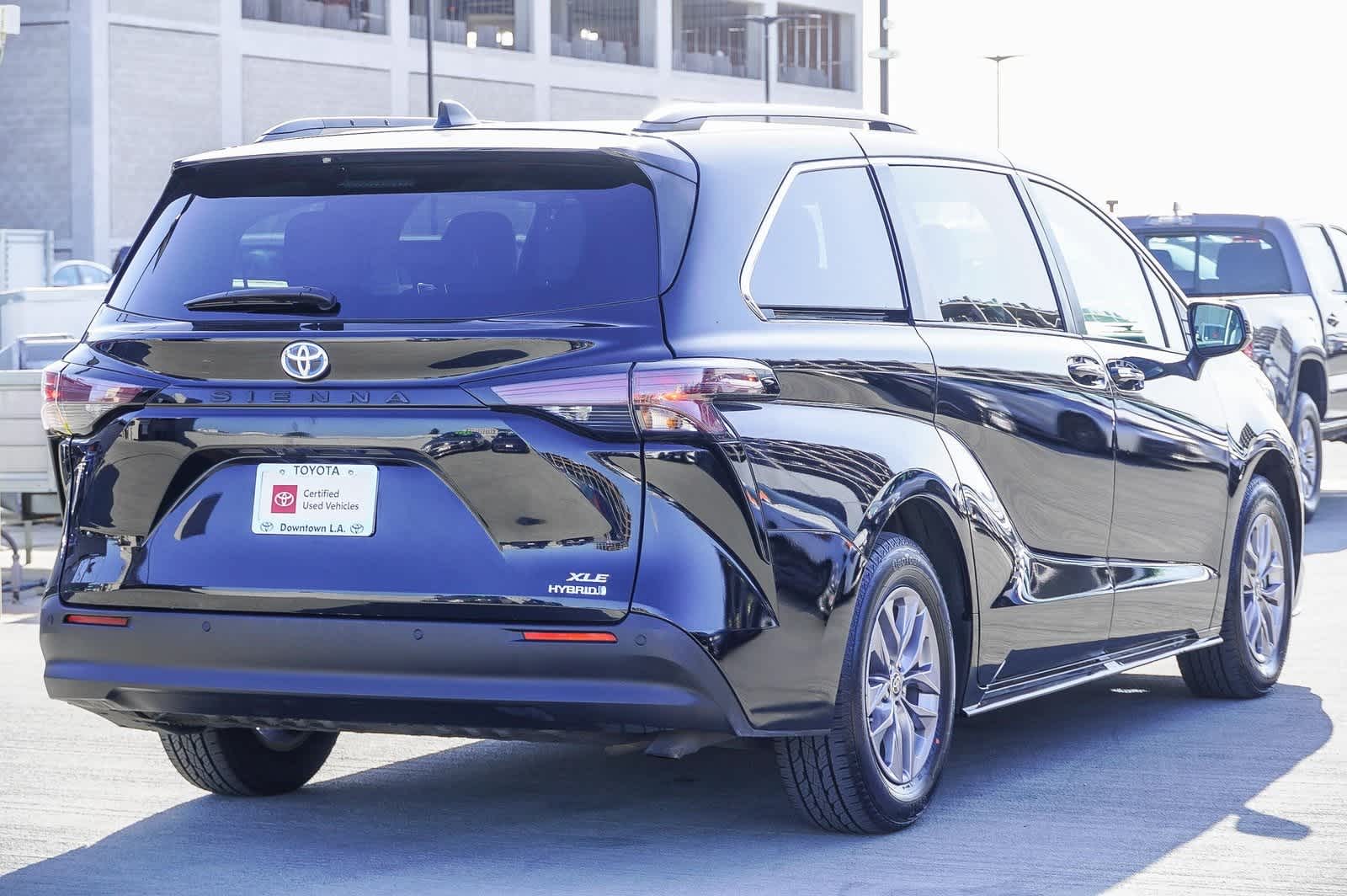 Used 2023 Toyota Sienna XLE Used 2023 Toyota Sienna XLE