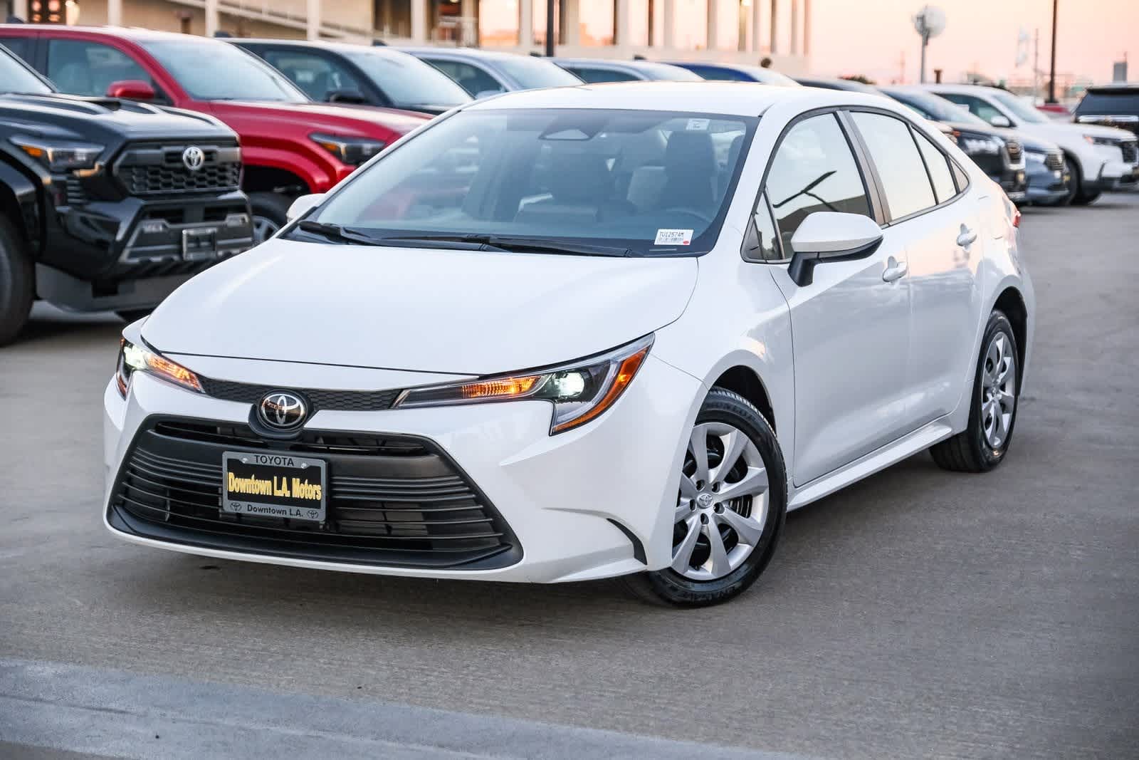 2025 Toyota Corolla LE