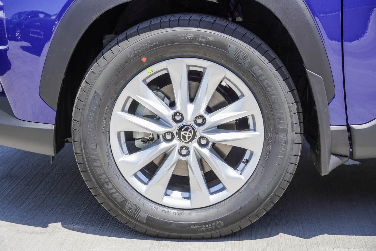 New 2025 Toyota Corolla Cross LE New 2025 Toyota Corolla Cross LE