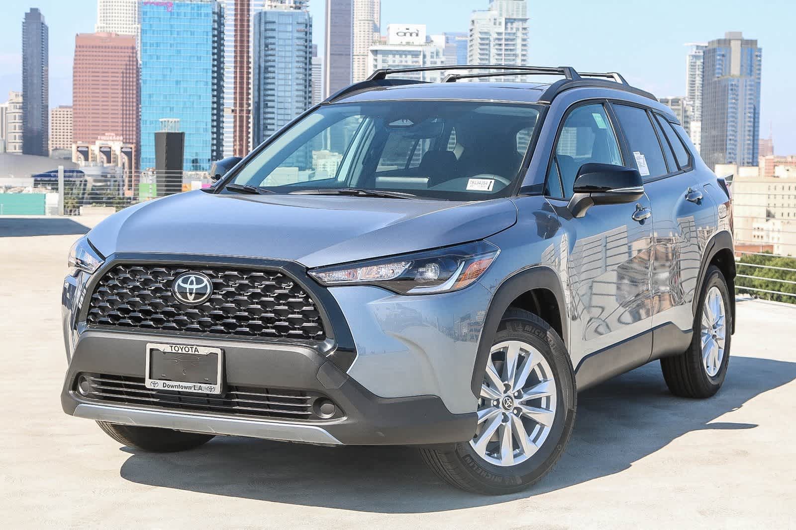 Toyota Corolla Cross LE 2025