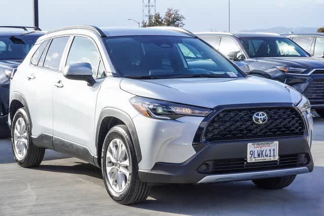 Used 2024 Toyota Corolla Cross LE Used 2024 Toyota Corolla Cross LE