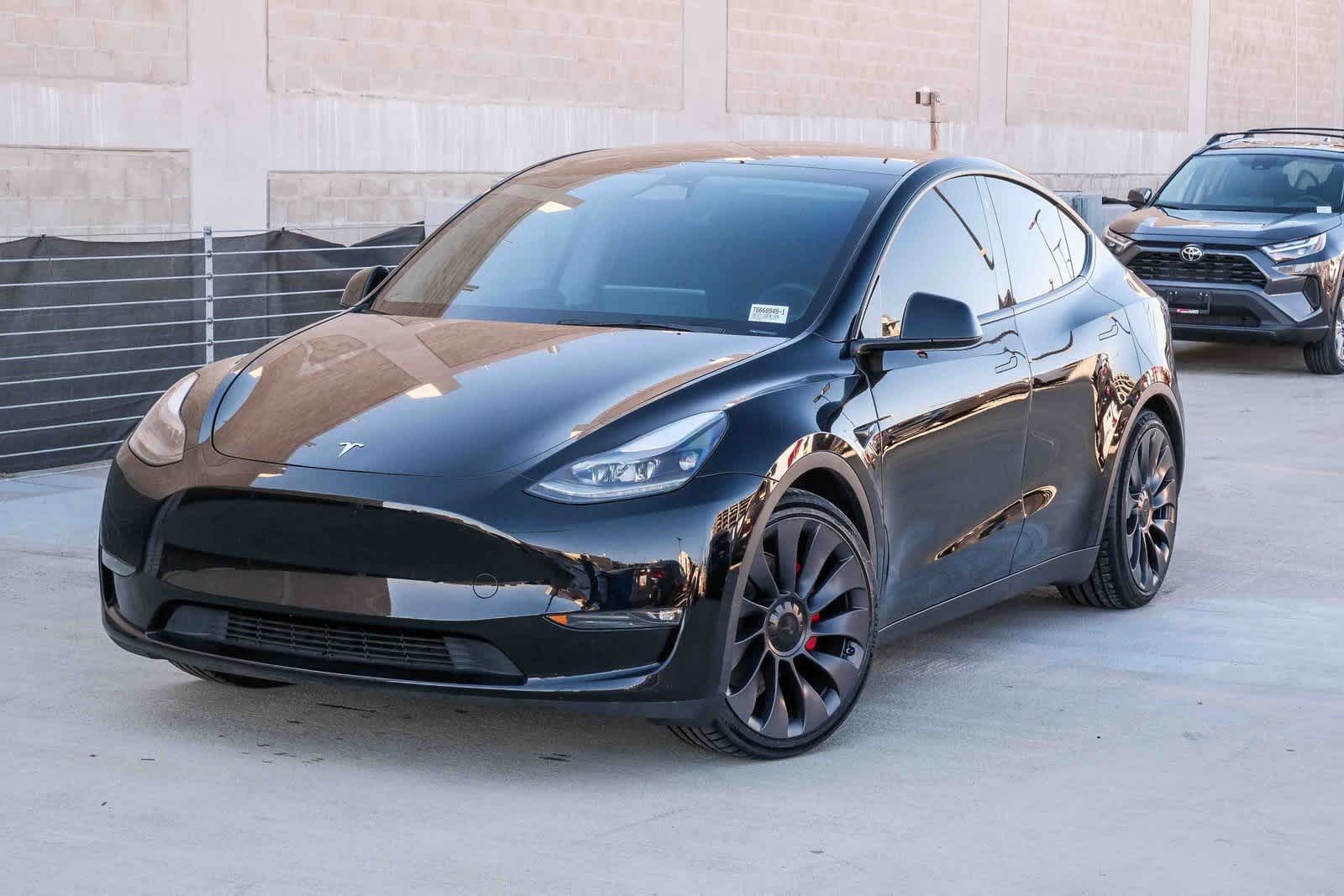 2023 Tesla Model Y Performance