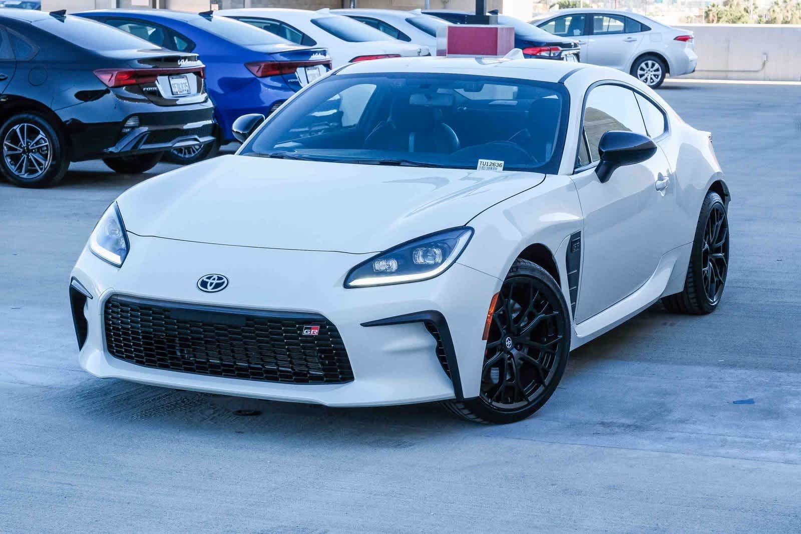 2025 Toyota GR86 Premium