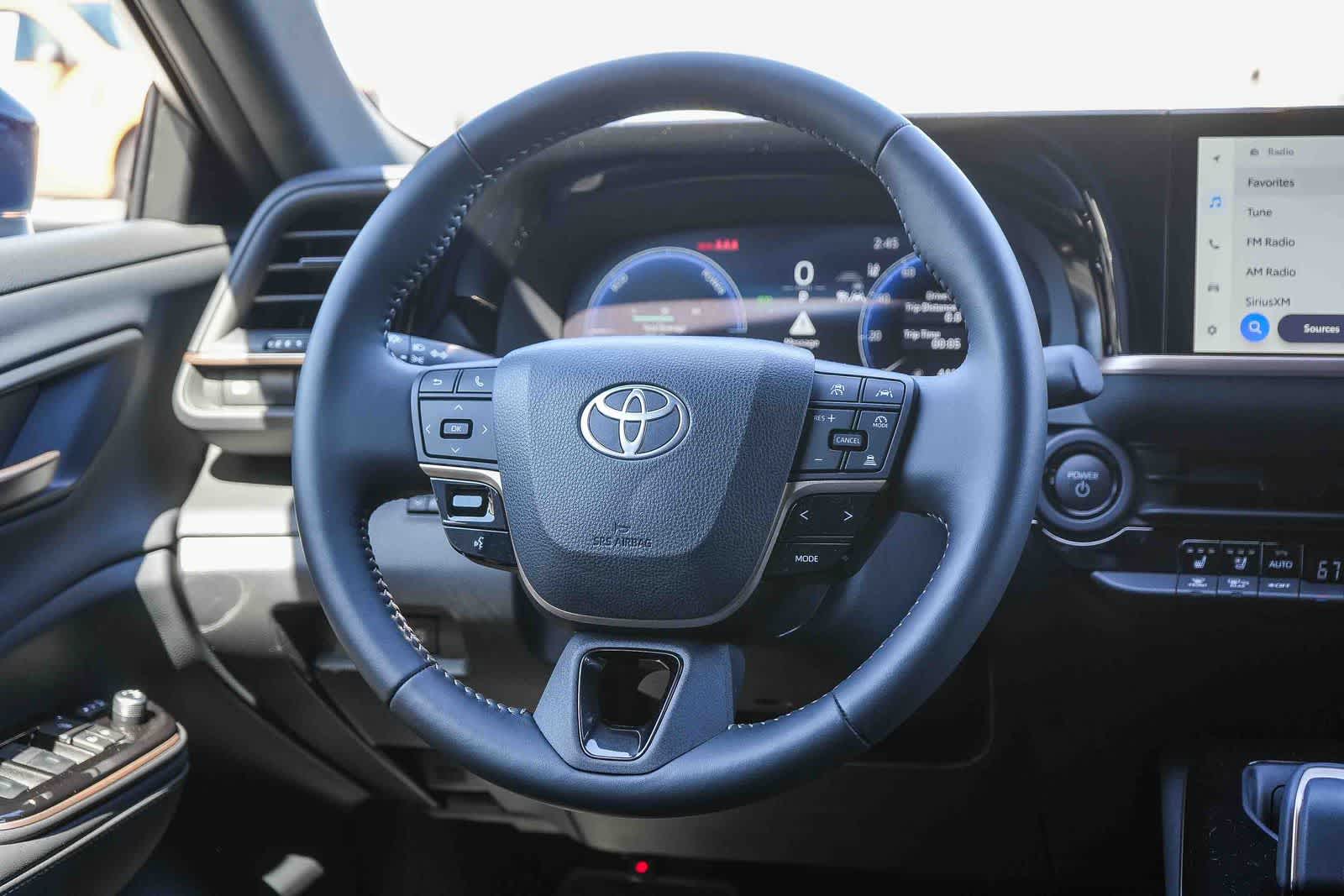 2026 Toyota Crown XLE - Photo 15