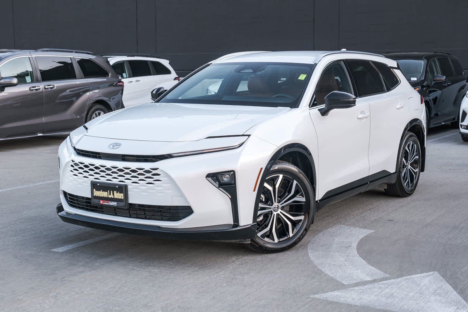 Toyota Crown Signia XLE 2025