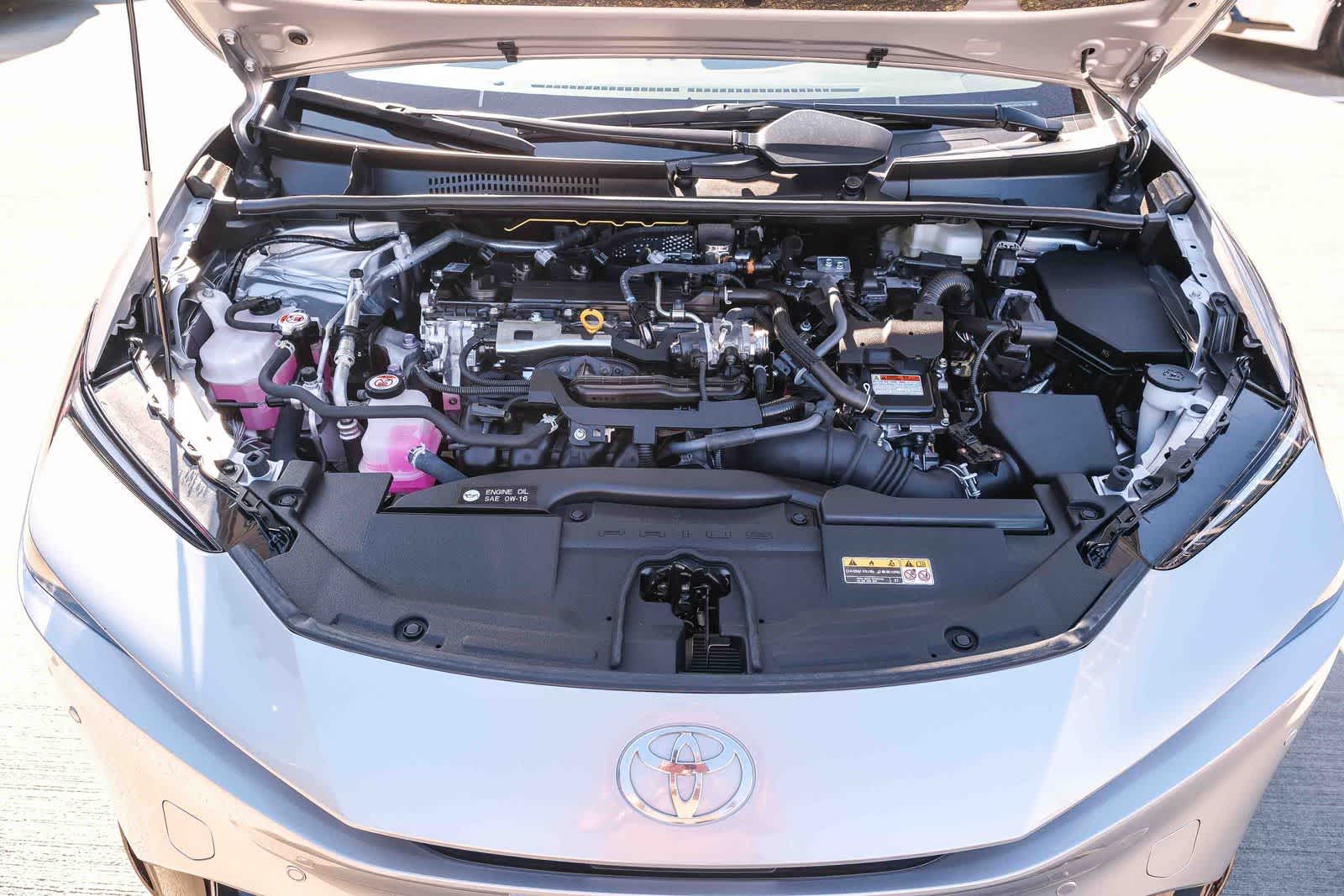 2025 Toyota Prius Limited - Photo 28