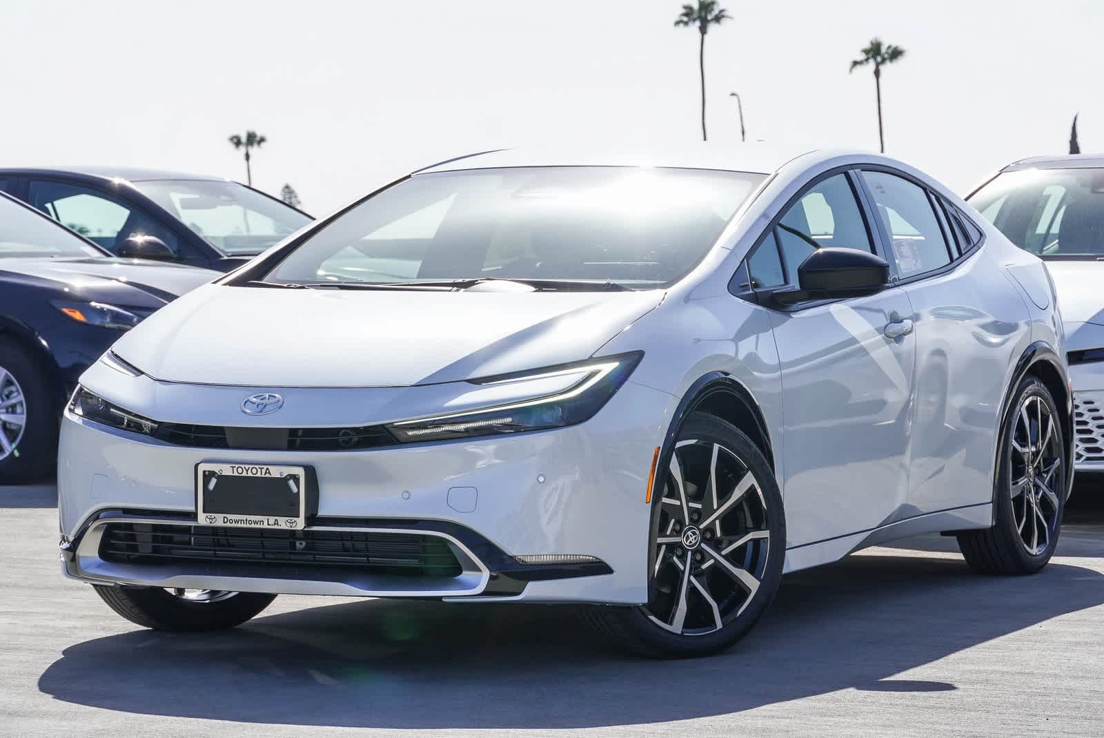 2025 Toyota Prius Plug-in Hybrid XSE