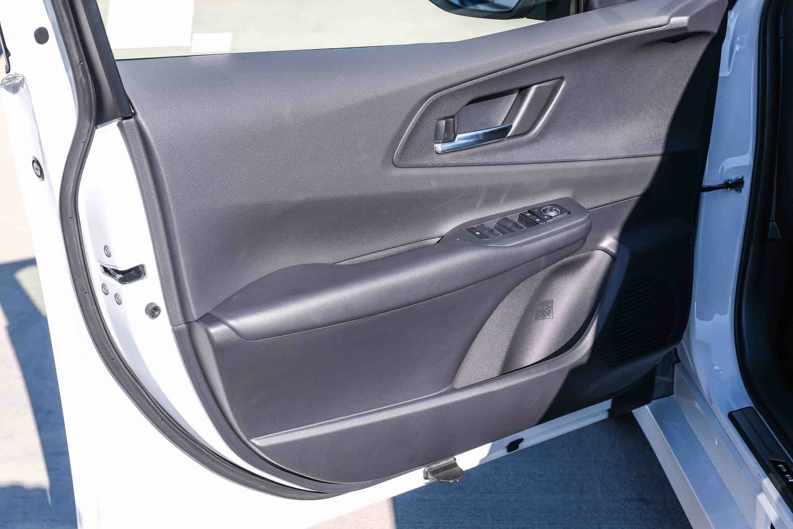 2026 Toyota Prius Plug-in Hybrid XSE - Photo 23