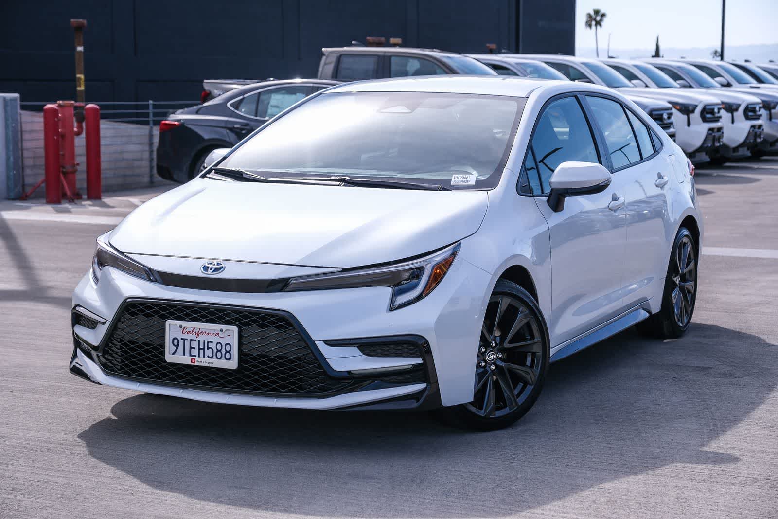 2025 Toyota Corolla Hybrid SE