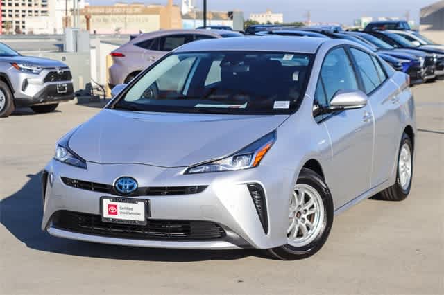 2020 TOYOTA Prius LE