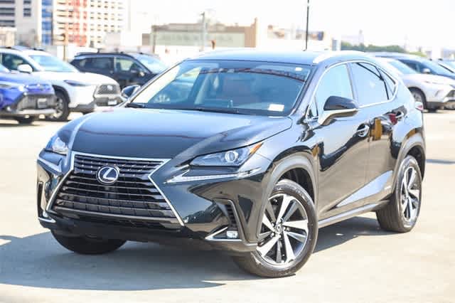 Lexus NX 2021 