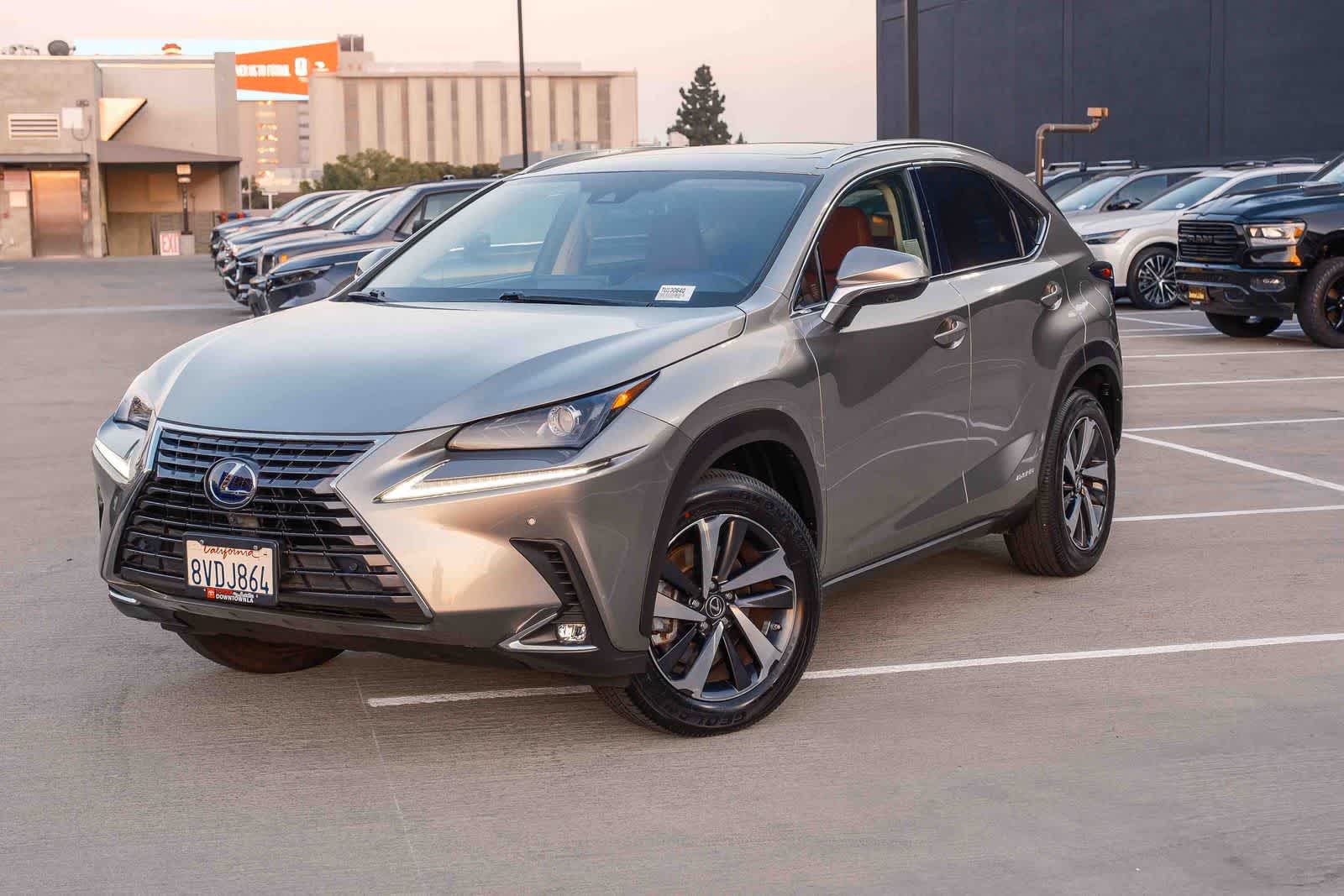 2021 Lexus NX 300h 