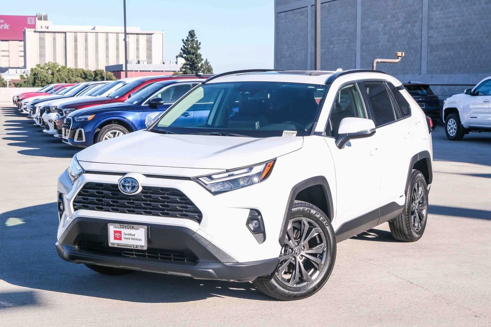 2023 Toyota RAV4 Hybrid XLE Premium