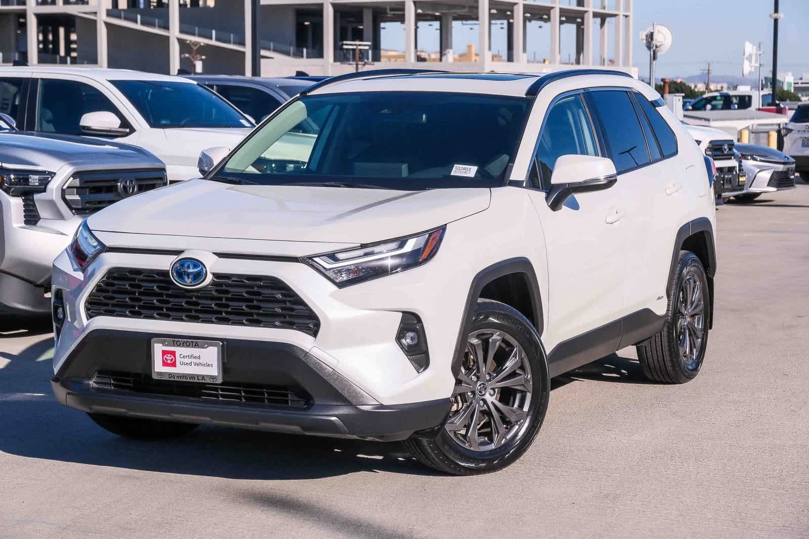 2022 Toyota RAV4 Hybrid XLE Premium