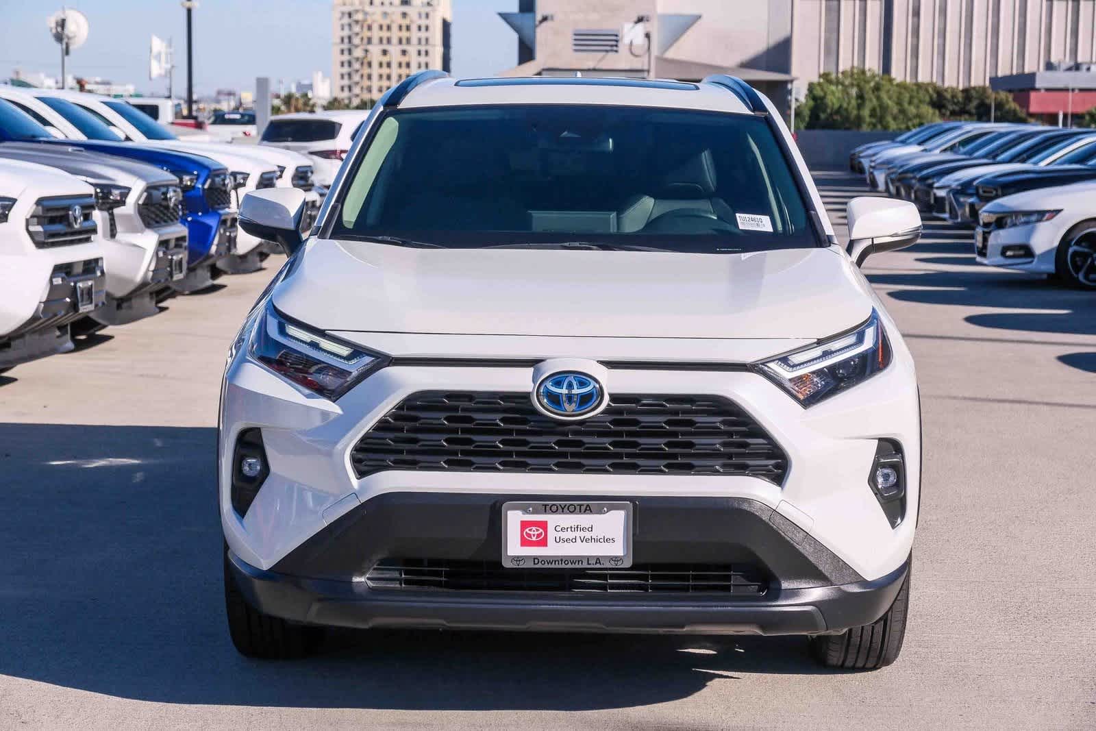 Certified 2022 Toyota RAV4 XLE Premium with VIN JTMB6RFV9ND519708 for sale in Kansas City