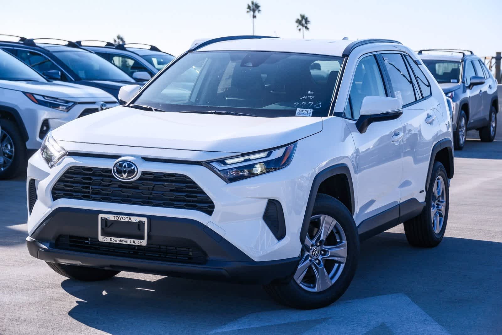 2025 Toyota RAV4 Hybrid LE