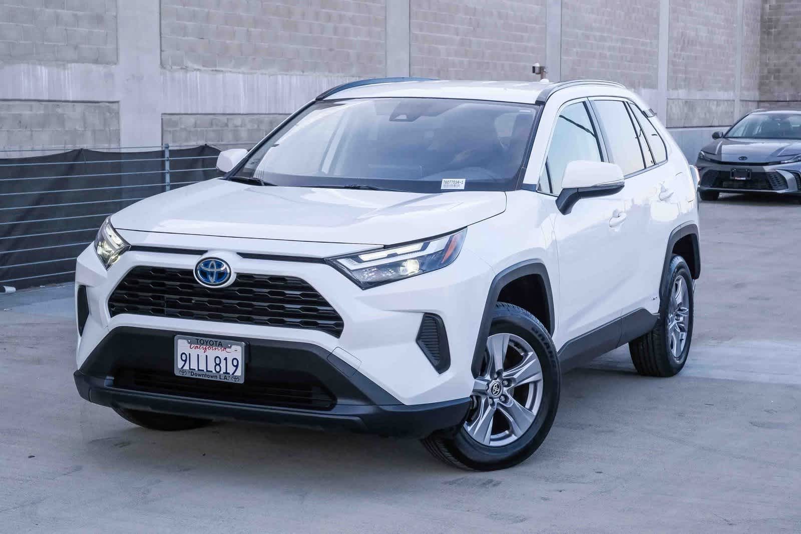 2024 Toyota RAV4 Hybrid XLE