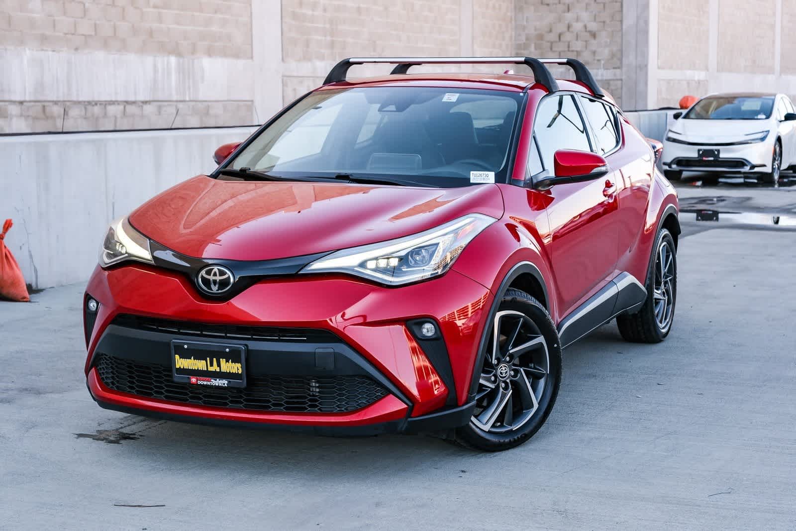 2022 Toyota C-HR Limited's photo
