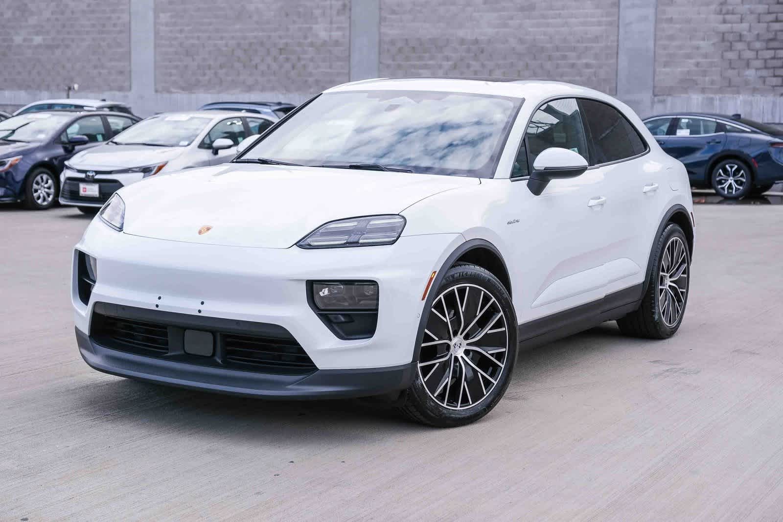 2024 Porsche Macan Electric 4