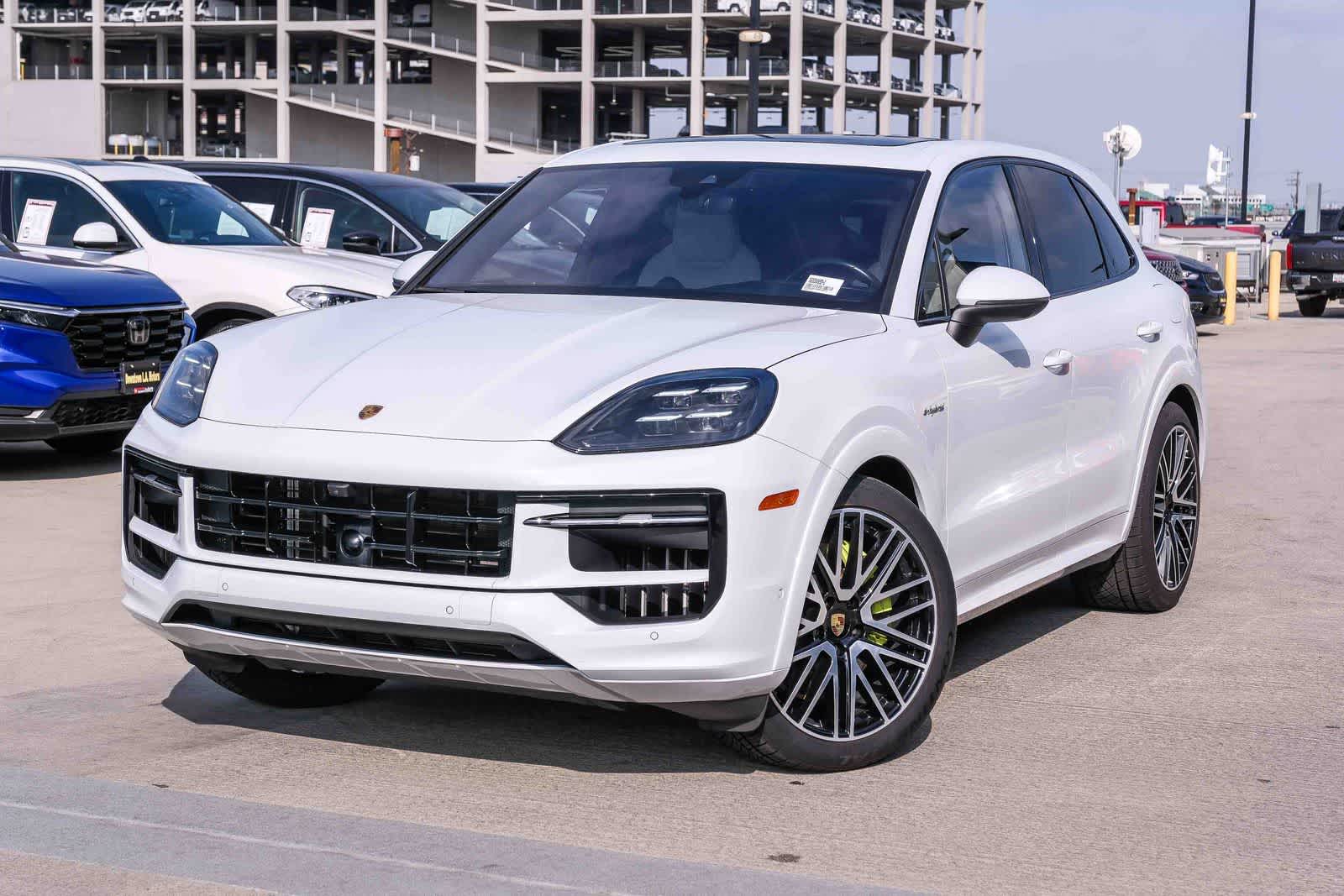 2024 Porsche Cayenne E-Hybrid