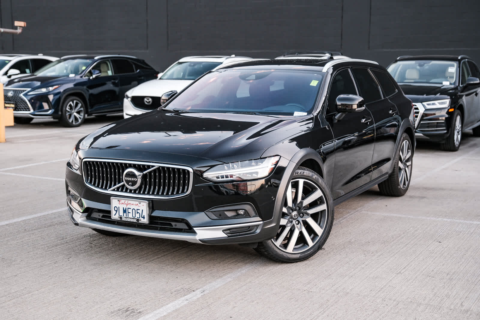 2021 Volvo V90 Cross Country 