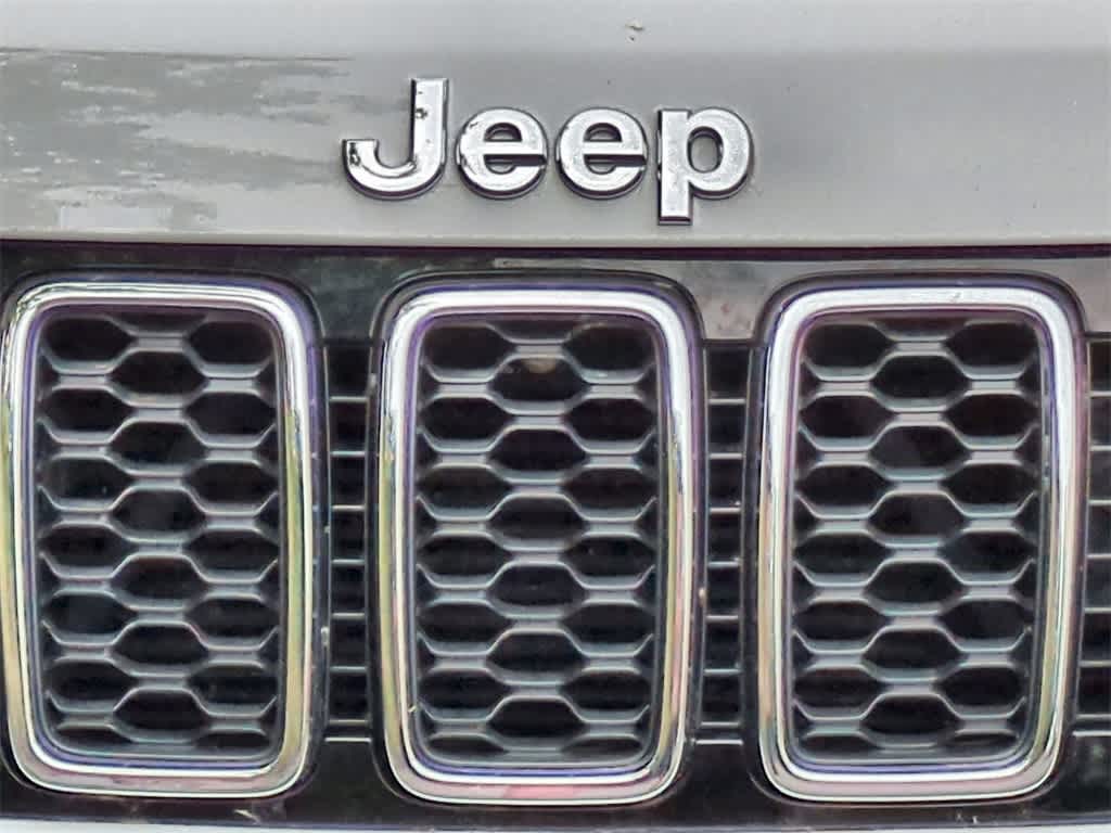 2021 Jeep Grand Cherokee Laredo X 12