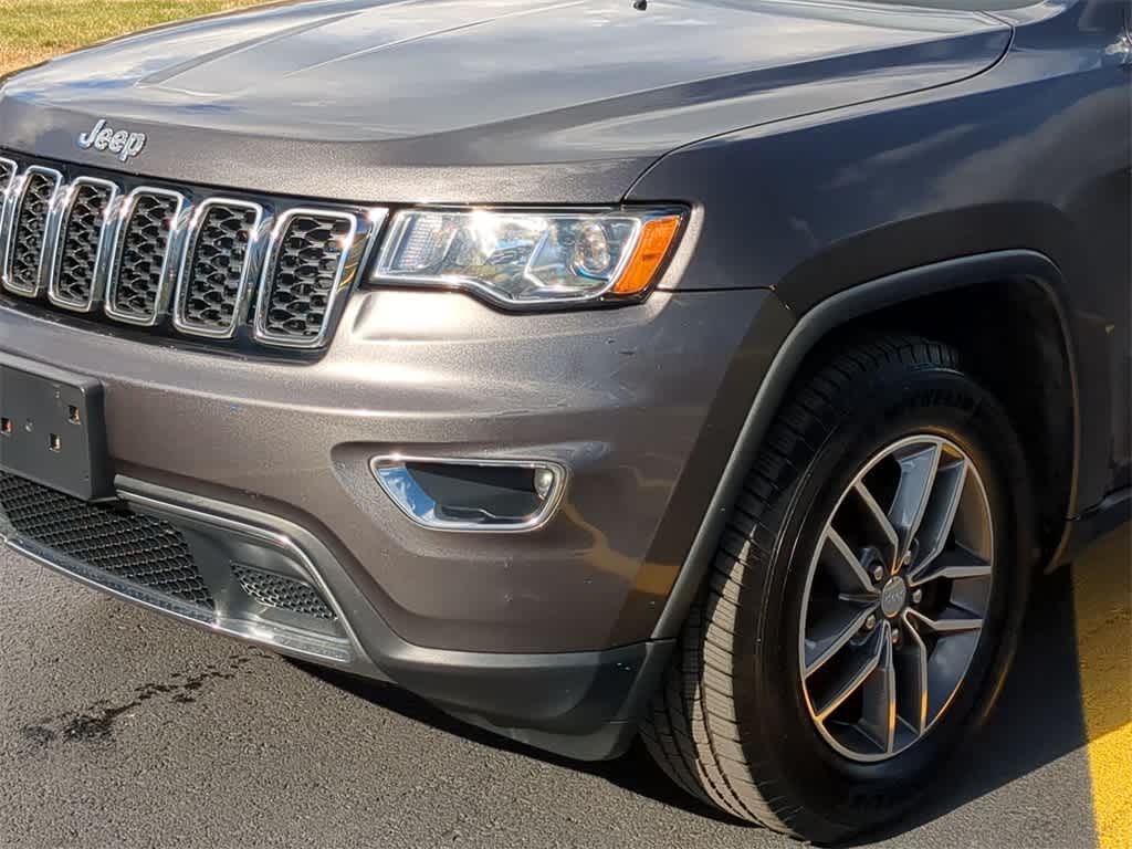 2018 Jeep Grand Cherokee Limited 11