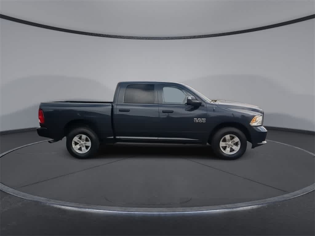 2017 Ram 1500 Express 4x4 Crew Cab 57 Box 9