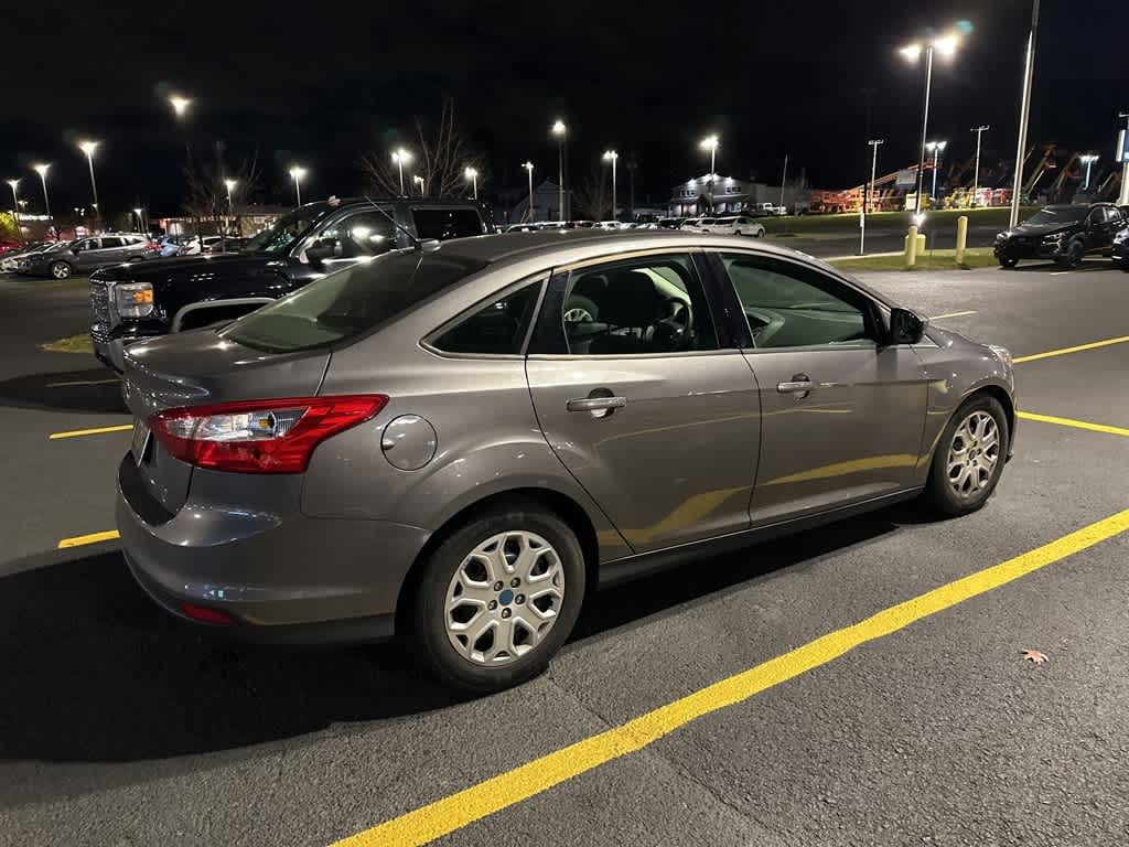 2012 Ford Focus SE 4