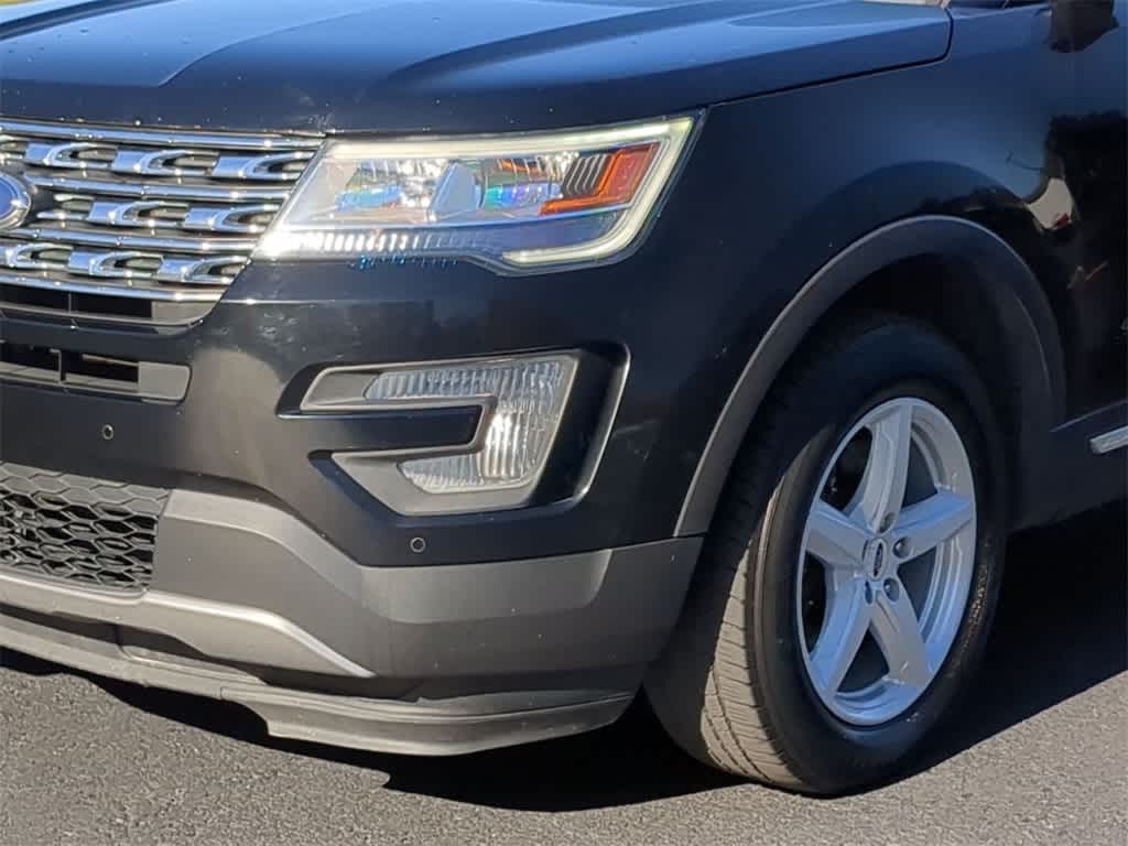 2017 Ford Explorer XLT 11