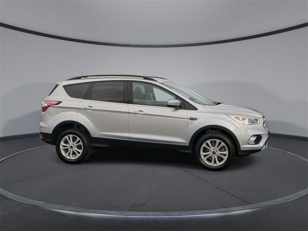 2018 Ford Escape SE 9