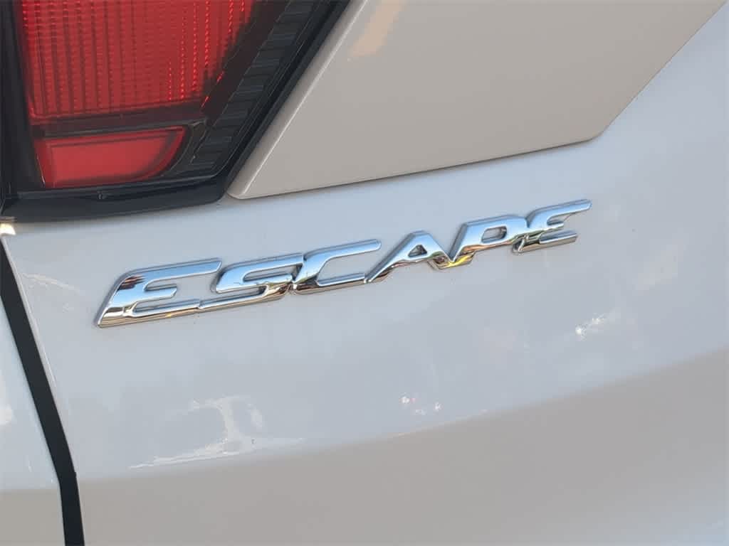 2018 Ford Escape Titanium 13