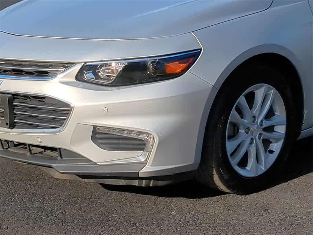 2018 Chevrolet Malibu LT 11