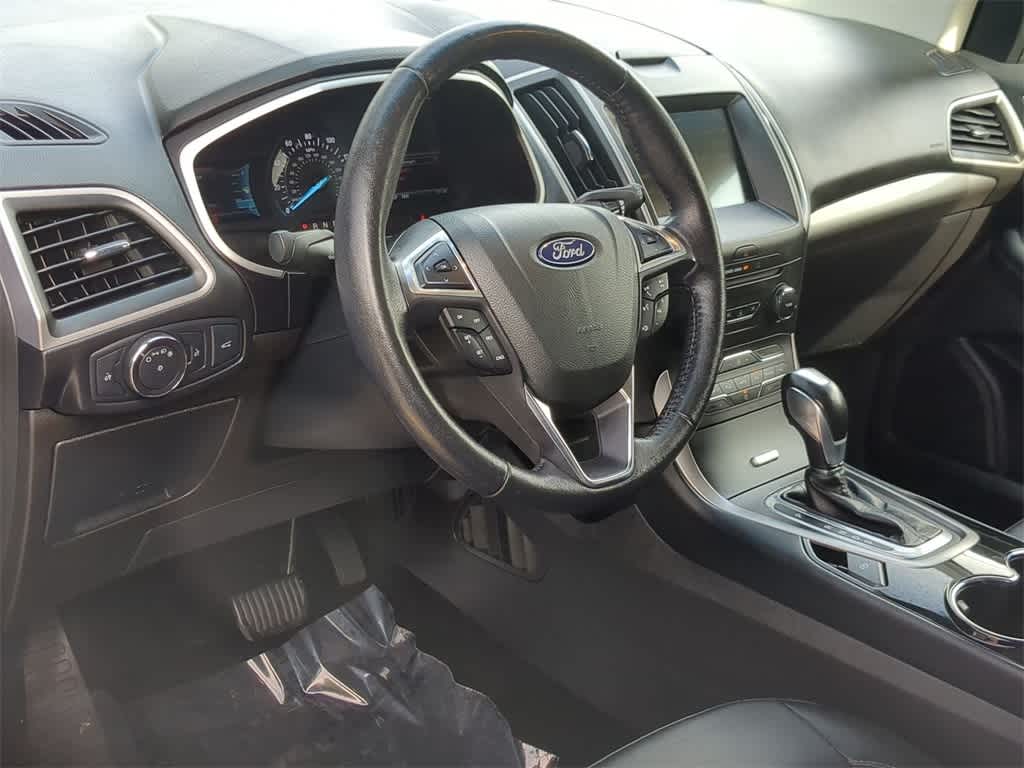 2018 Ford Edge SEL 16