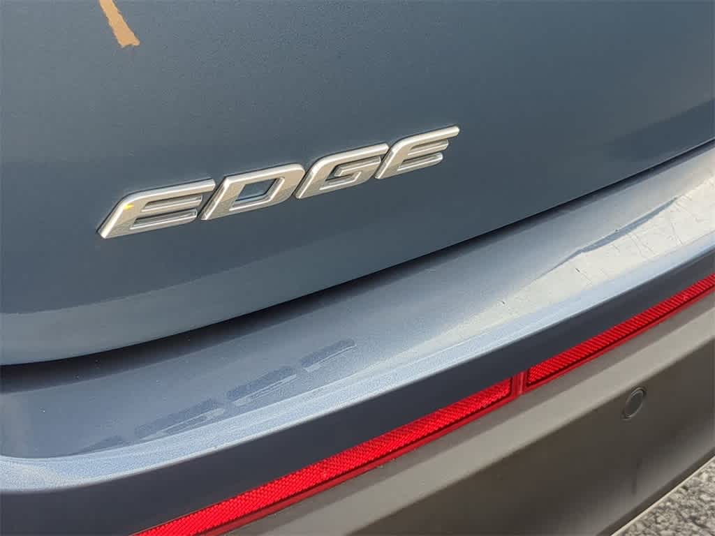 2018 Ford Edge SEL 13